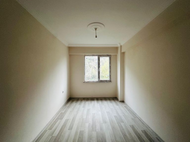 DORA'DAN GEDİKKAYA'DA GENİŞ, FERAH VE MANZARALI 3+1 SATLIK DAİRE!