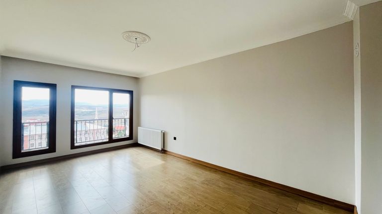 ÖĞRETMEN TOKİLERİNDE GÜNEY CEPHELİ 2+1 KİRALIK DAİRE