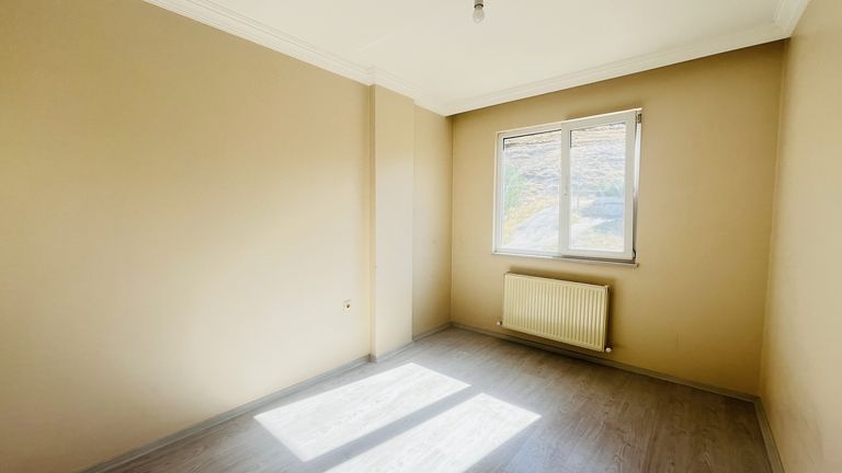 KALEARDI MAHALLESİ'NDE YENİ 2+1 KİRALIK DAİRE