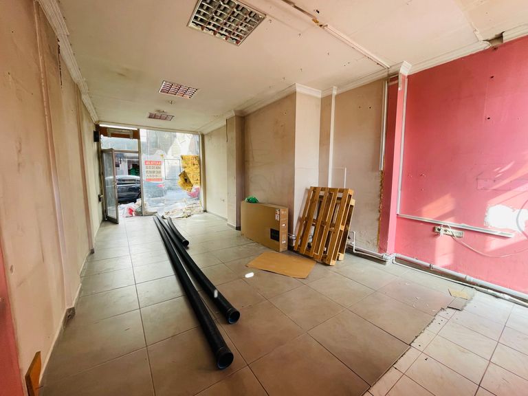 DORA'DAN ANA CADDEYE YAKIN TİCARİ POTANSİYELDE SATILIK DÜKKAN