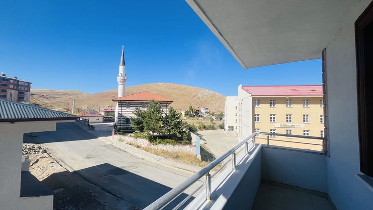 DORA 'DAN ŞİNGAH MAHALLESİNDE 2+1 FIRSAT KİRALIK DAİRE !