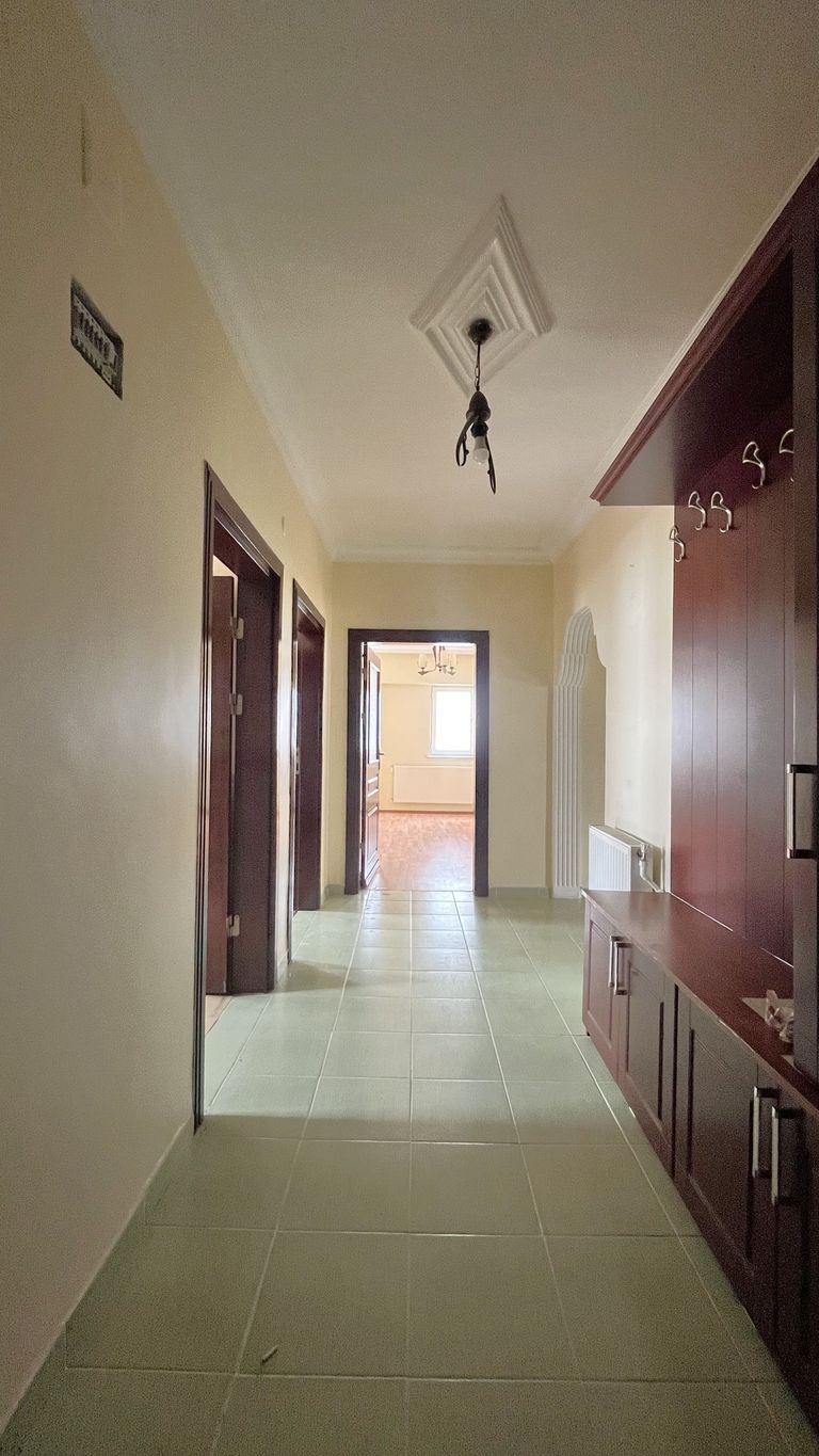 DORA - EĞİTİM KURUMLARINA YAKIN GENİŞ 3+1 KİRALIK DAİRE