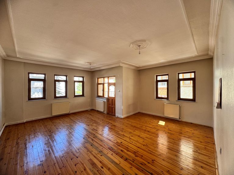 DİŞ HASTANESİ ARKASINDA 3+1 SATILIK DAİRE