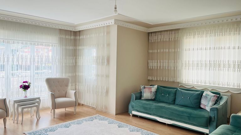 DORA - ÇORUH NEHRİ MANZARALI ŞEHİR MERKEZİNDE 3+1 SATILIK DAİRE
