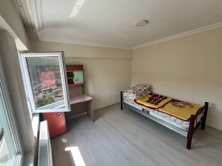 MÜTHİŞ ŞEHİR MANZARALI 1+1 KİRALIK DAİRE