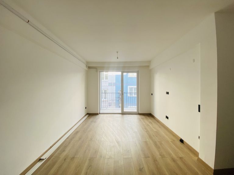 DORA'DAN GEMİLERÇEKEĞİ'NDE MODERN YERDEN ISITMALI 2+1 KİRALIK DAİRE