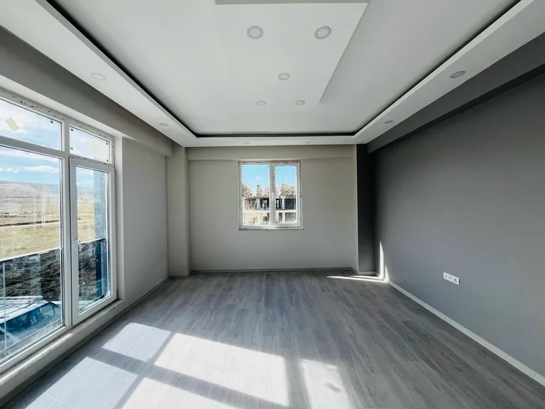 ÜNİVERSİTE KARŞISI LÜKS KONSEPT 2+1 KİRALIK DAİRE