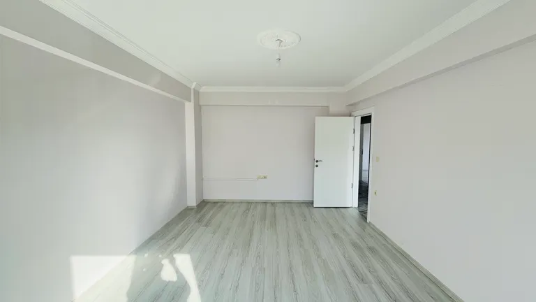 ZAHİT MAHALLESİ ÇORUH MANZARALI SIFIR 2+1 KİRALIK DAİRE