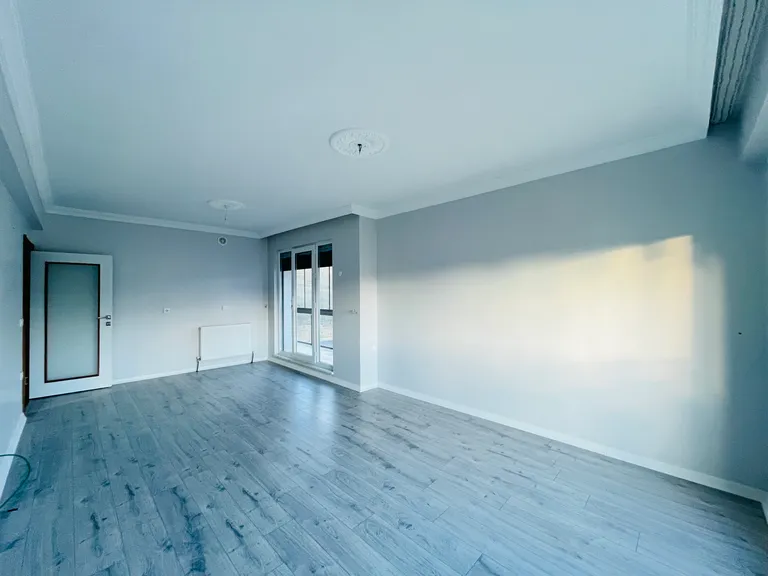 ŞİNGAH MAHALLESİ AYRICALIKLI GENİŞ M2 Lİ 2+1 KİRALIK DAİRE
