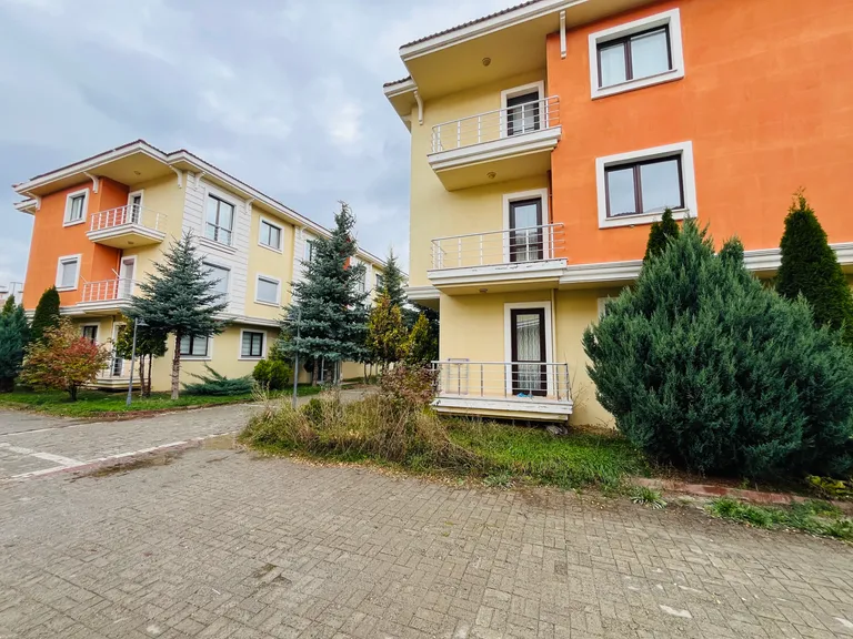 ŞİNGAH MAHALLESİ DOĞA MANZARALI SİTE İÇİNDE 3+1 KİRALIK DAİRE