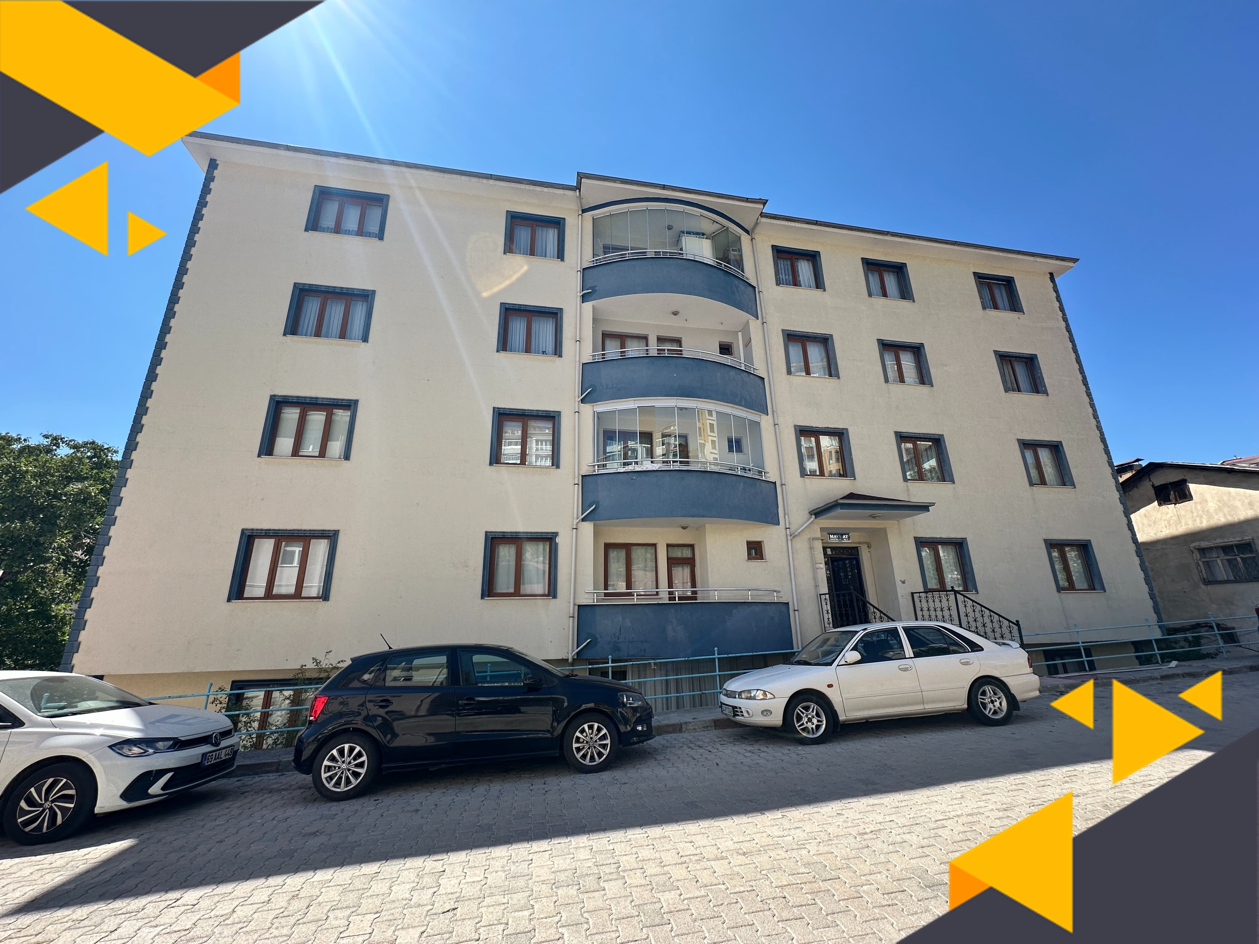 DORA'DAN İL SAĞLIK MÜDÜRLÜĞÜ KARŞISI FERAH 3+1 KİRALIK DAİRE