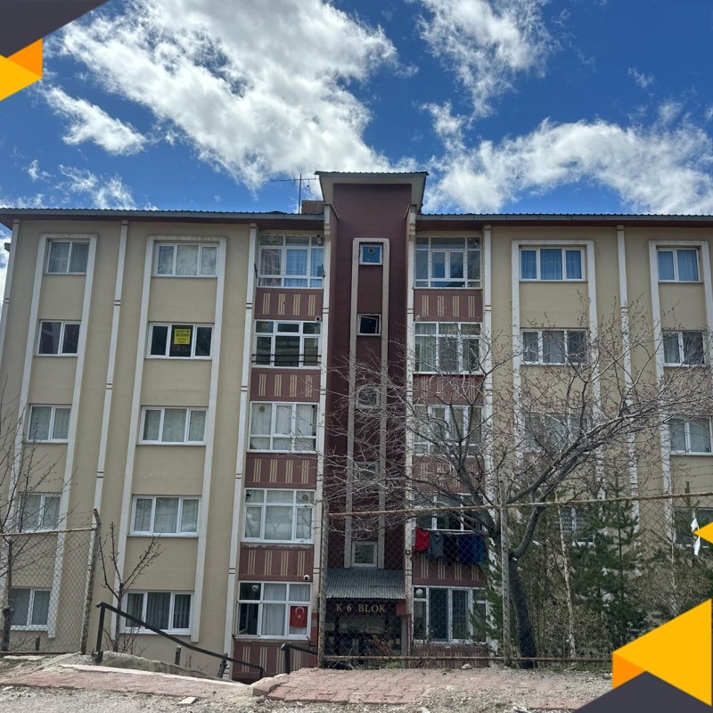 ÖĞRETMEN TOKİLERDE ARA KAT 3+1 KİRALIK DAİRE