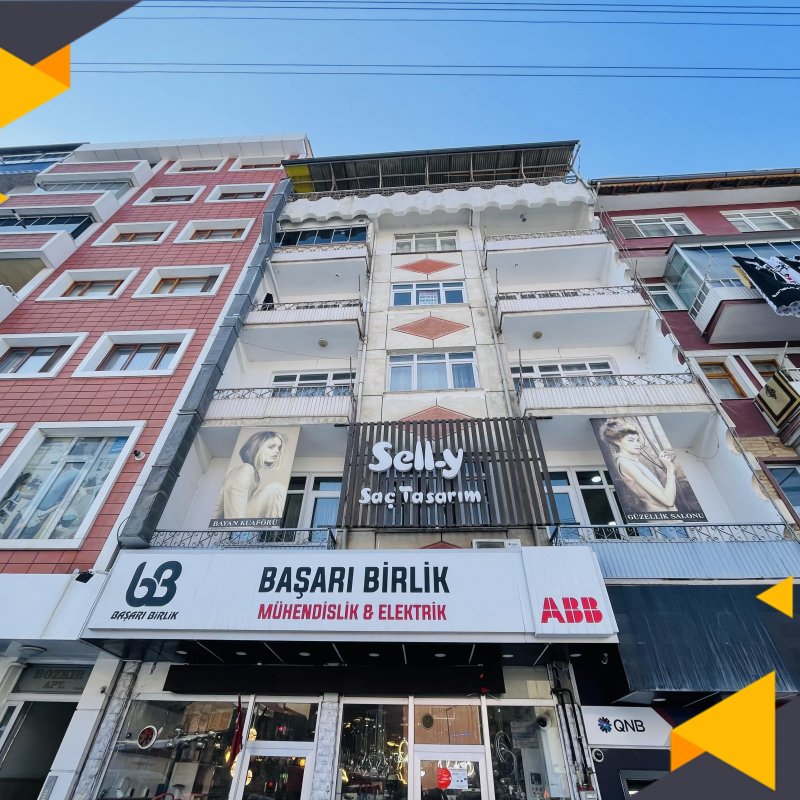 OSMANBEY CADDESİNDE ANA YOL ÜZERİNDE 2+1 KİRALIK DAİRE