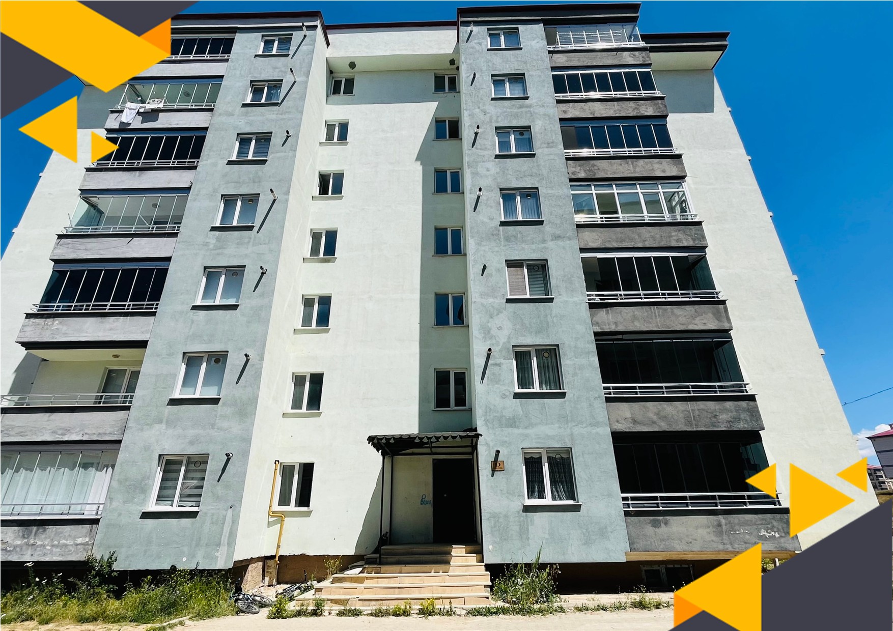 DORA - ŞİNGAH MAHALLESİNDE IHLAMUR KENT'TE GENİŞ VE FERAH 3+1 KİRALIK DAİRE