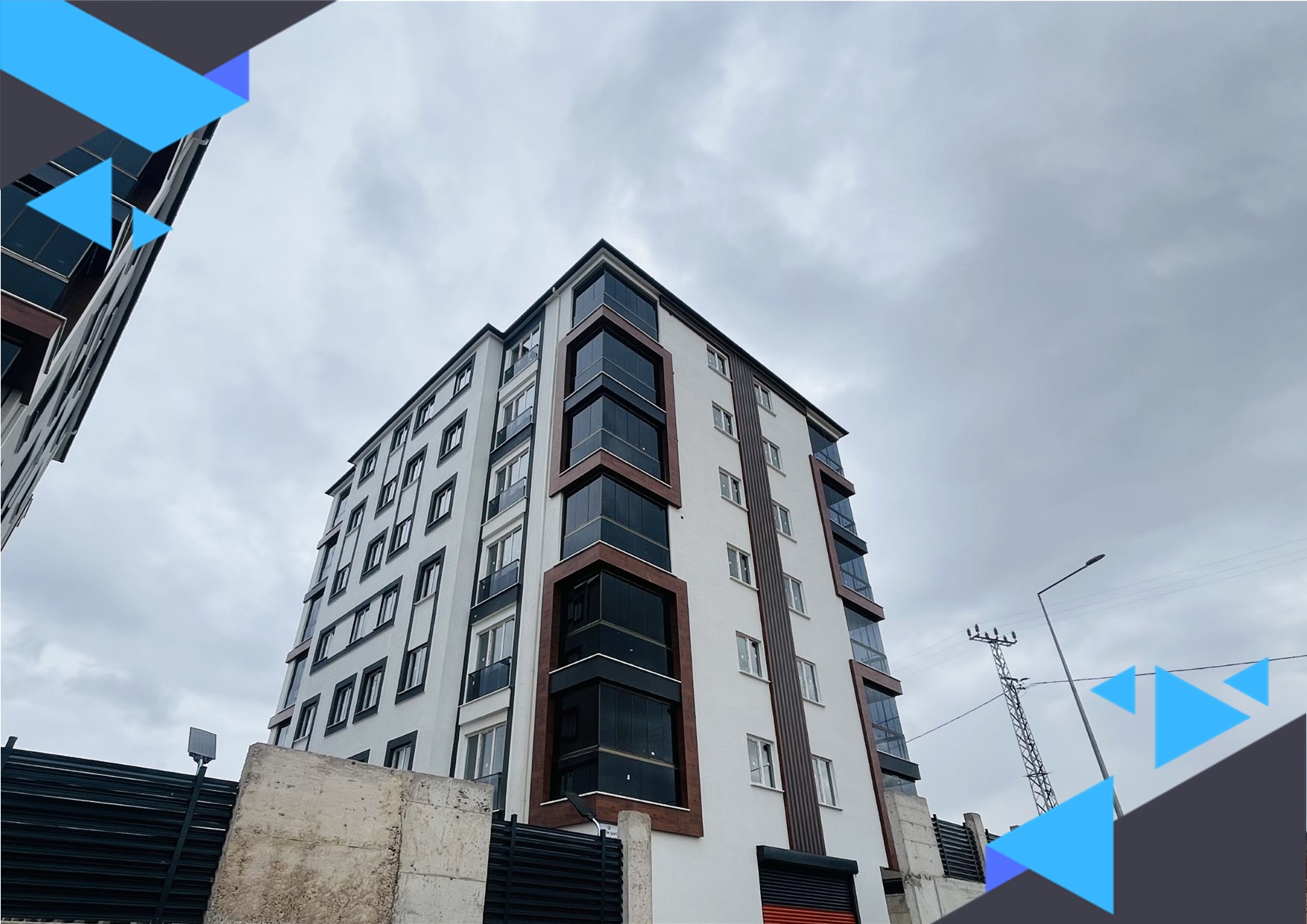 AYRICALIKLI YAŞAMIN YENİ ADRESİ, 3+1 LÜKS DAİRE