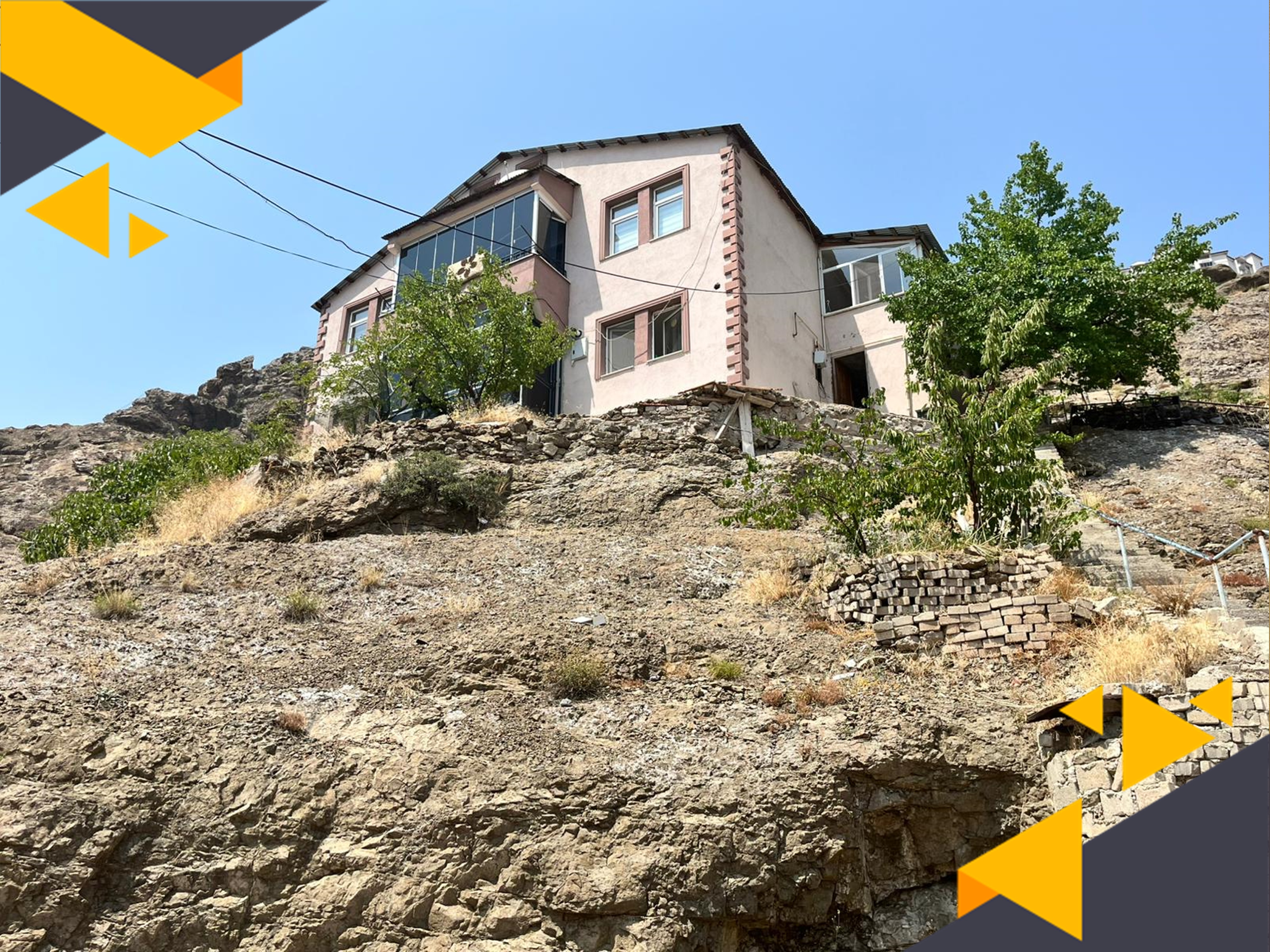 MÜTHİŞ ŞEHİR MANZARALI 1+1 KİRALIK DAİRE