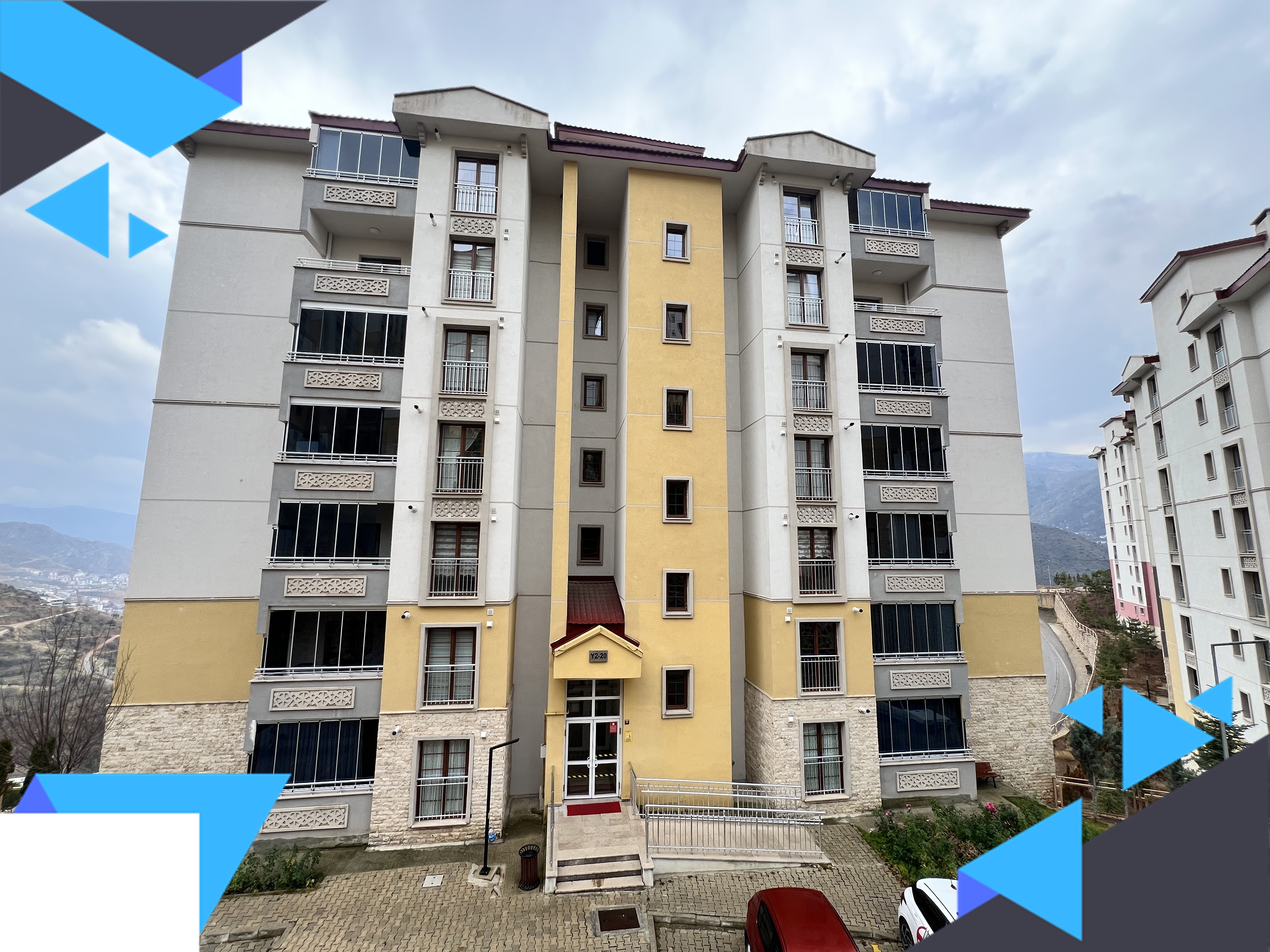 EŞSİZ ŞEHİR VE DOĞA MANZARASI ÖN SIRADA 1+1 SATILIK DAİRE
