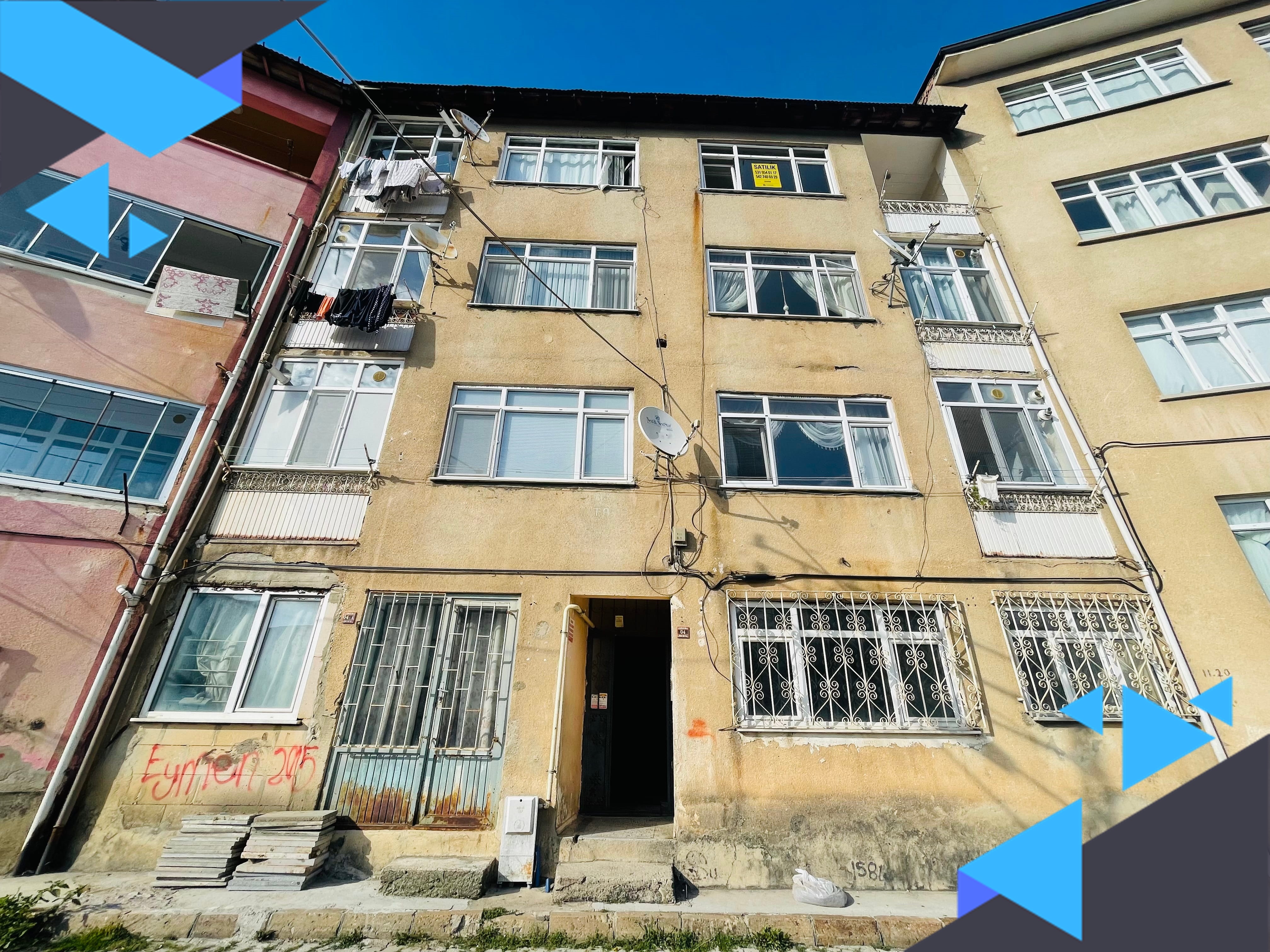 DORA'DAN MERKEZİ, GÜNLÜK İHTİYAÇLARIN YILDIZI SATILIK 2+1 DAİRE