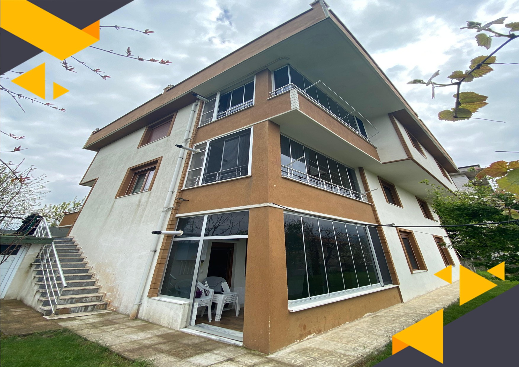 DORA - HUZURLU LOKASYONDA GENİŞ VE KULLANIŞLI 2+1 KİRALIK DAİRE