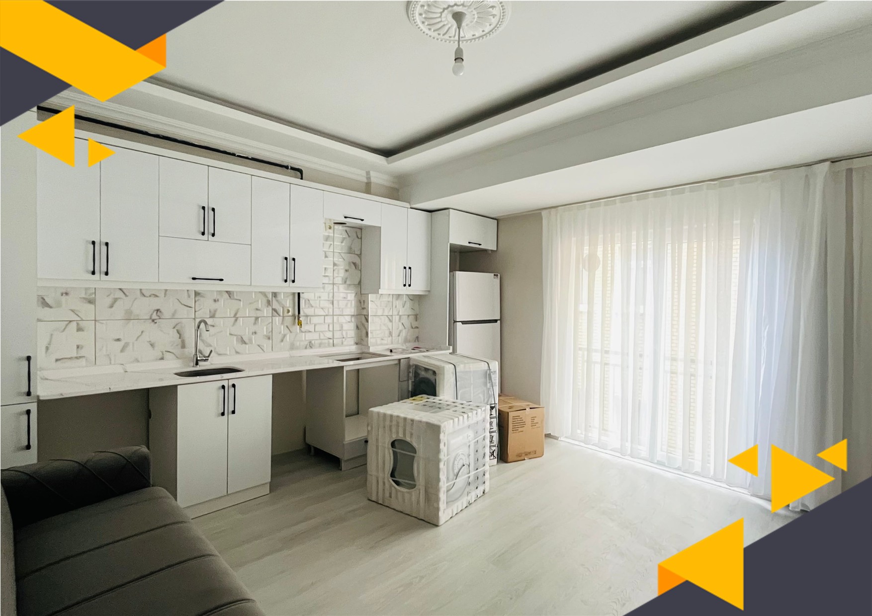 KADIZADE MAHALLESİNDE MERKEZİ KONUMDA SIFIR 1+1 KİRALIK DAİRE 